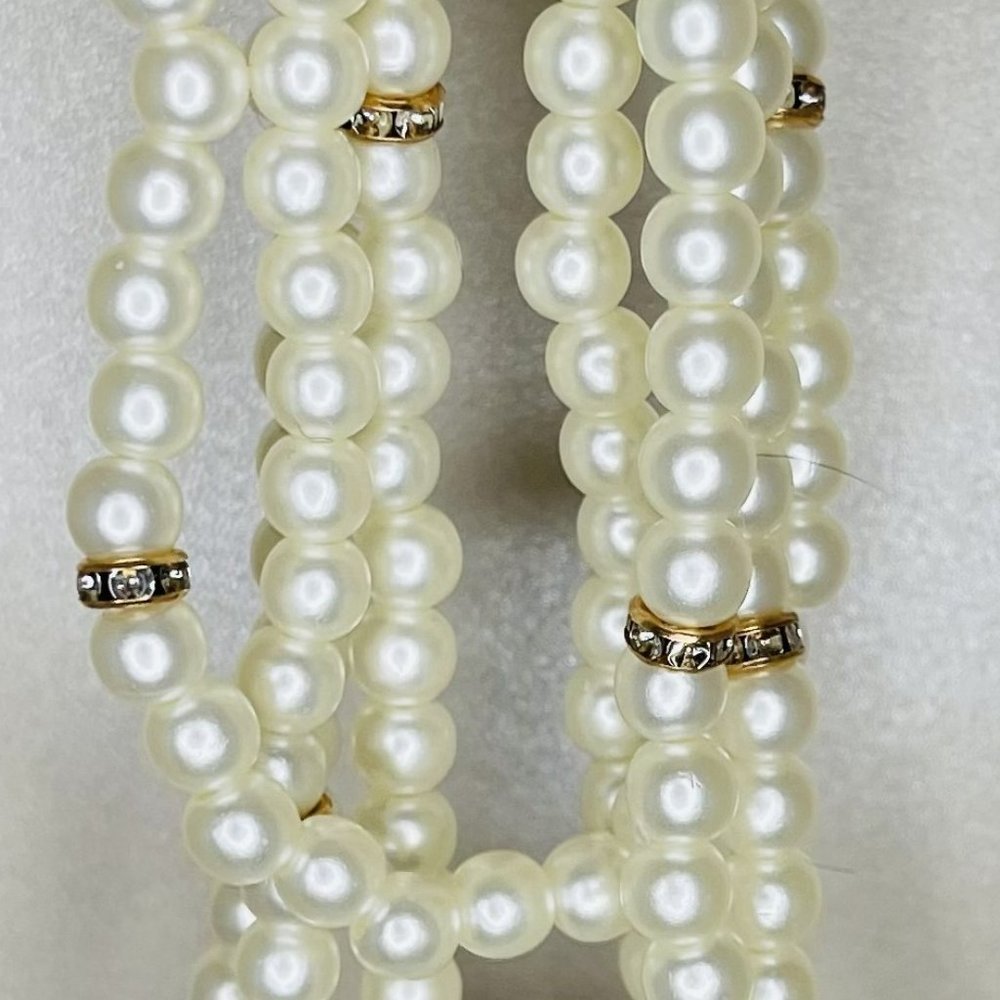 Pearl necklace